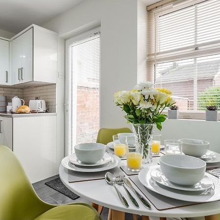 Wrea Cottage, 2 Bedrooms Wifi & Parking Near Ribby Hall Wrea Green Buitenkant foto