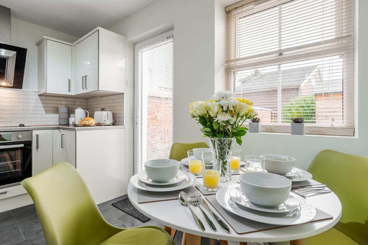 Wrea Cottage, 2 Bedrooms Wifi & Parking Near Ribby Hall Wrea Green Buitenkant foto