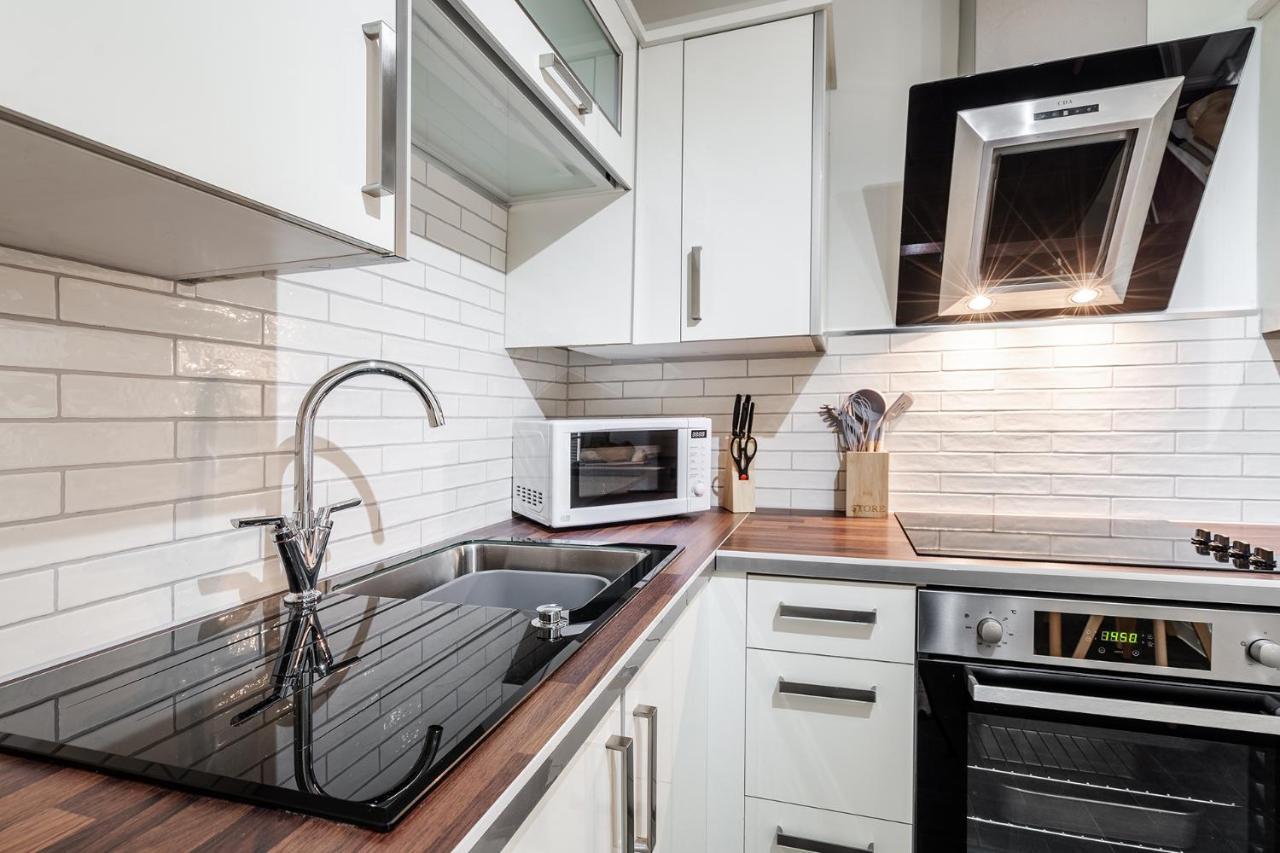 Wrea Cottage, 2 Bedrooms Wifi & Parking Near Ribby Hall Wrea Green Buitenkant foto