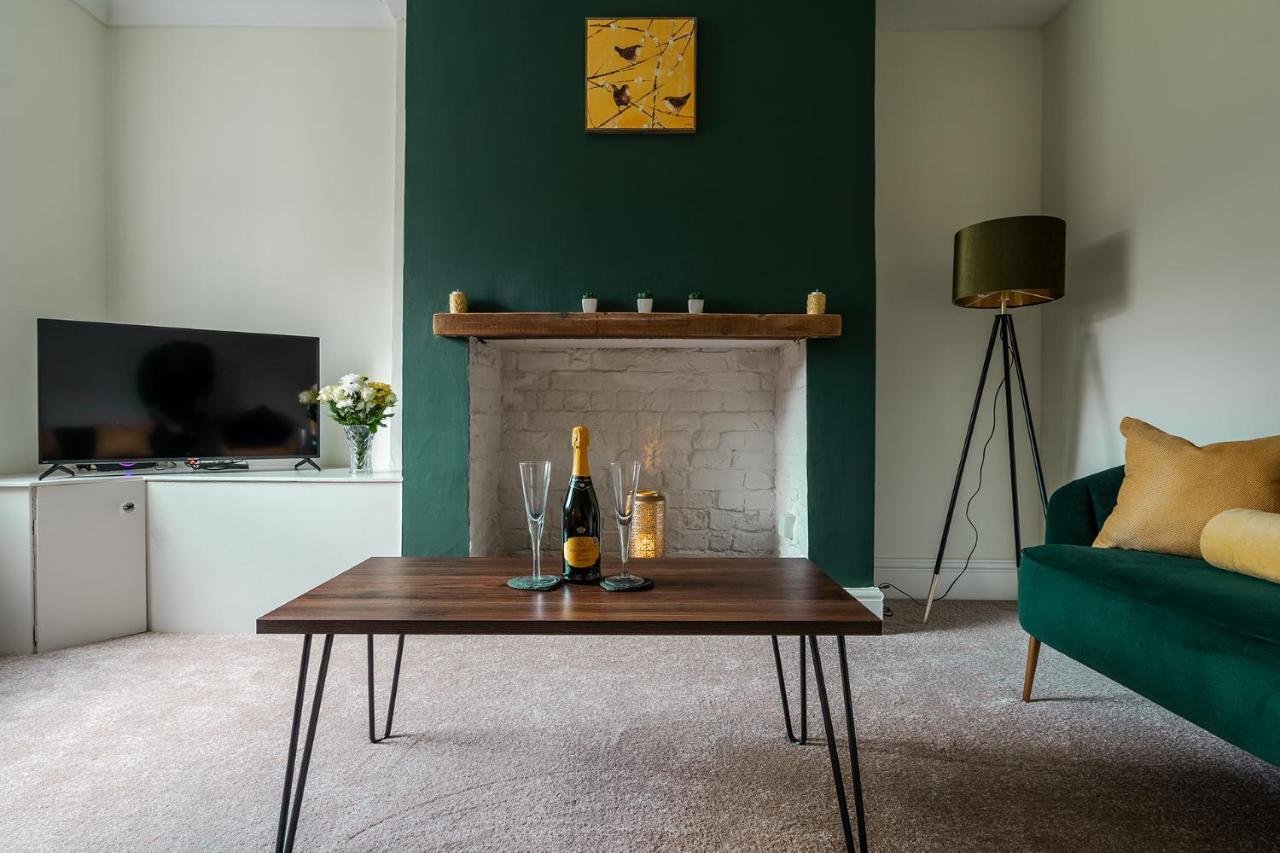 Wrea Cottage, 2 Bedrooms Wifi & Parking Near Ribby Hall Wrea Green Buitenkant foto