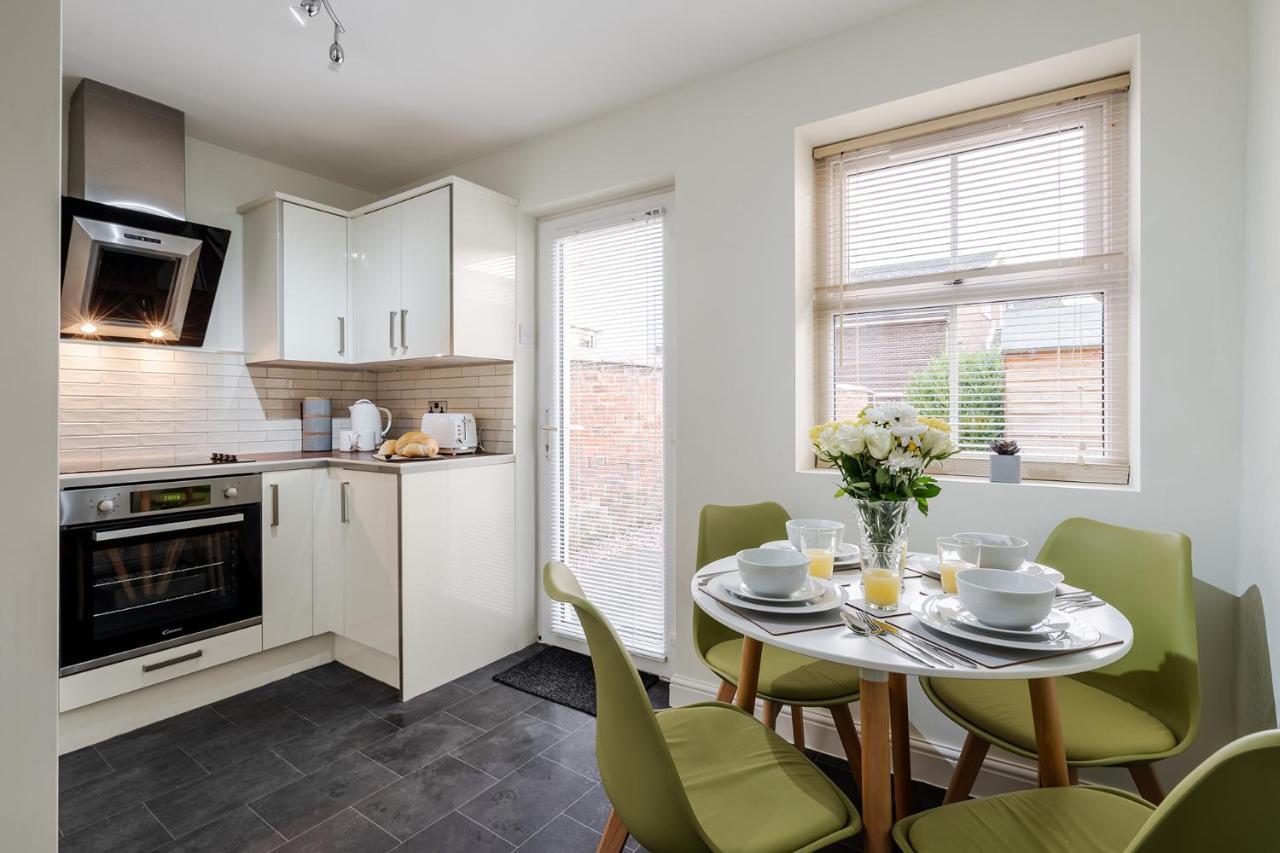 Wrea Cottage, 2 Bedrooms Wifi & Parking Near Ribby Hall Wrea Green Buitenkant foto